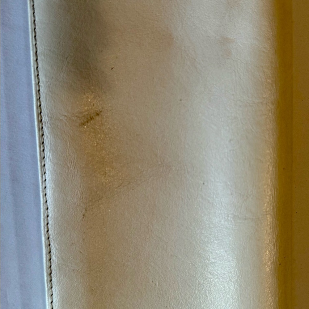 Monsac Cream Leather Wallet